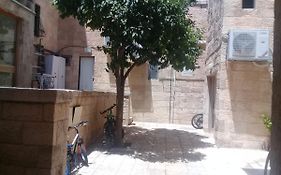 Magical old city apartment דירת אירוח מקסימה בלב הרובע היהודי
